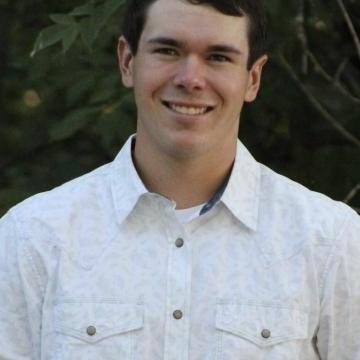 Headshot of Garrett Havelka